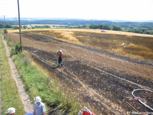 2010_07_19 Brand eines Getreidefeldes bei Osterhagen 011